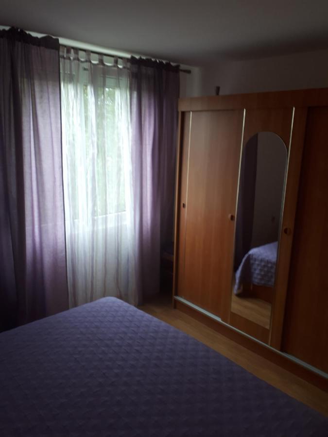 Apartments Makaus Kampor Eksteriør billede