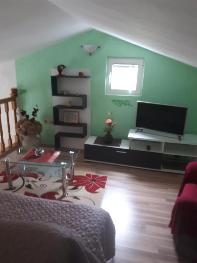 Apartments Makaus Kampor Eksteriør billede
