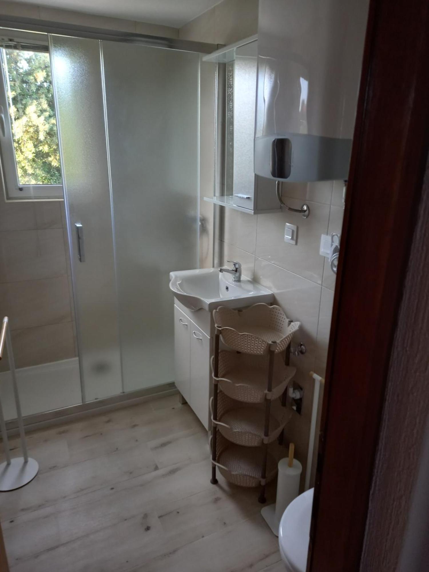 Apartments Makaus Kampor Eksteriør billede